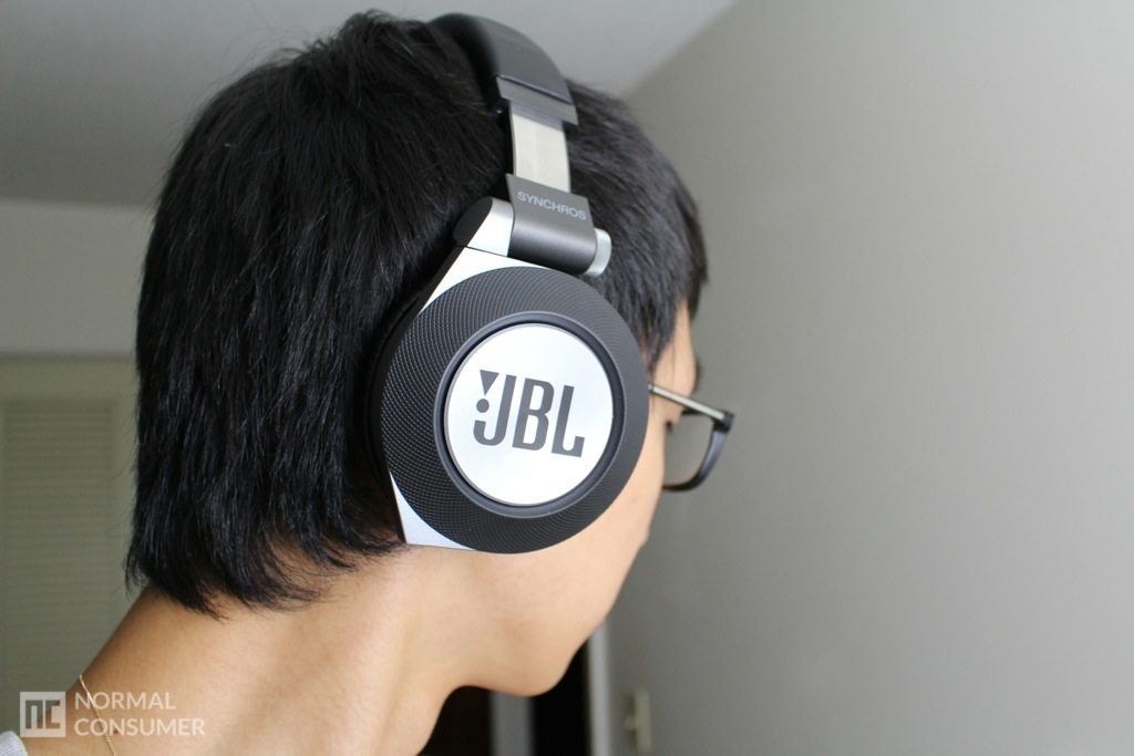 JBL Synchros E50BT Bluetooth Headphone 13