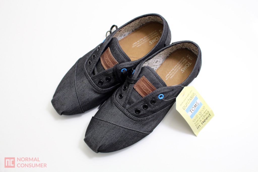 mens toms slip on